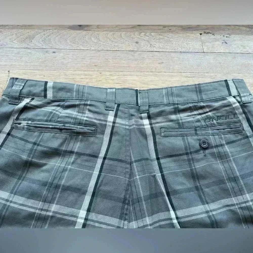 O’Neill Shorts (EUC) - Picture 5 of 7
